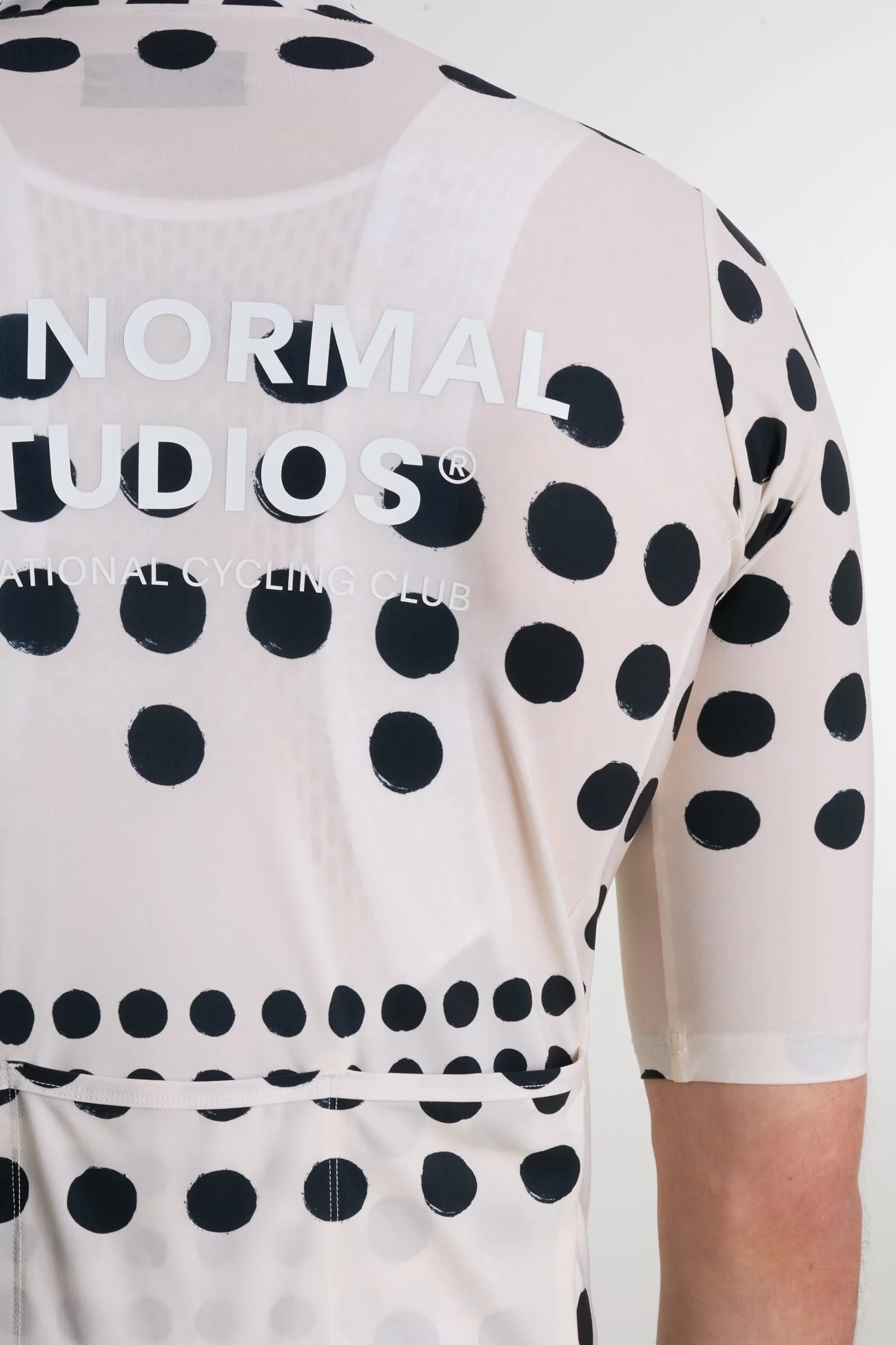 Essential Cycling Jersey – Dot Off White | Centre Commercial